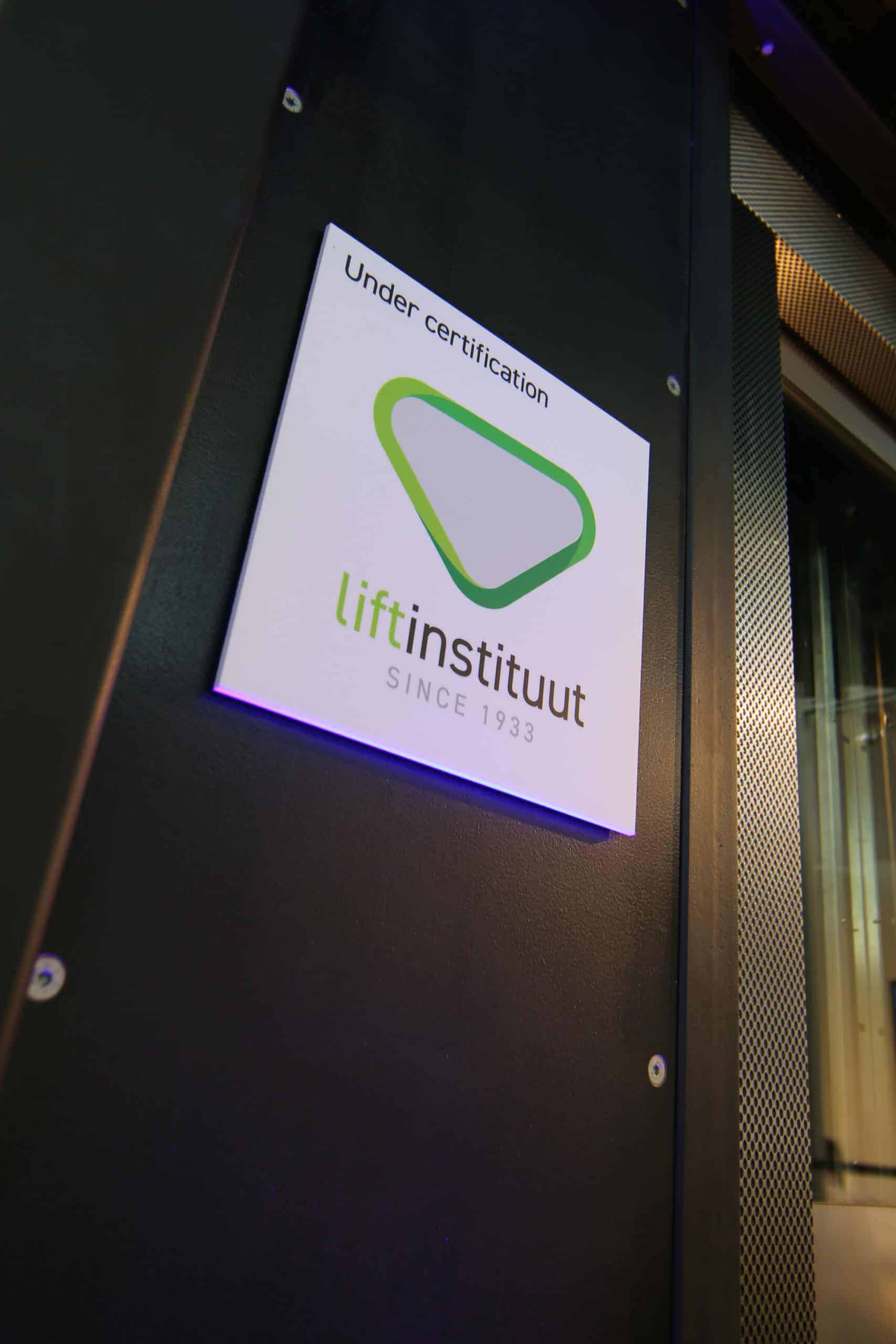 The newest addition to the SERAPID Product Line, the DLDS (Dual Lift Drive System) has now received certification from Liftinstituut BV!